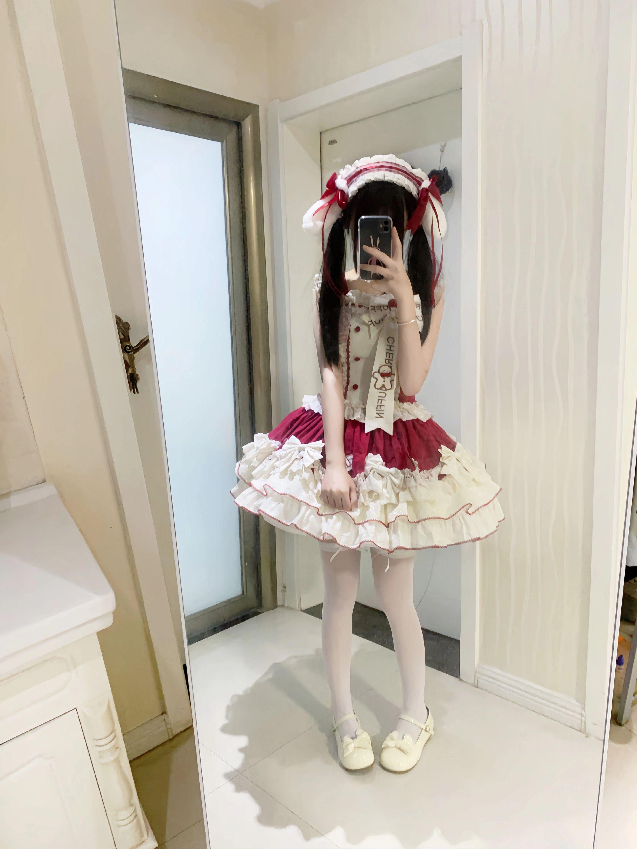 本来想蒙着被子哭的 结果太暖和睡着了