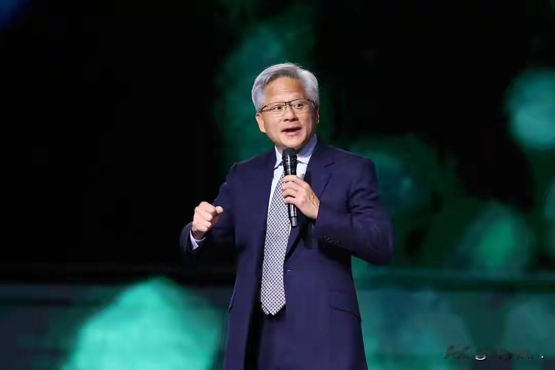 英伟达业绩大超预期 Q2营收利润翻倍
 
美东时间8月26日盘后，英伟达公布20