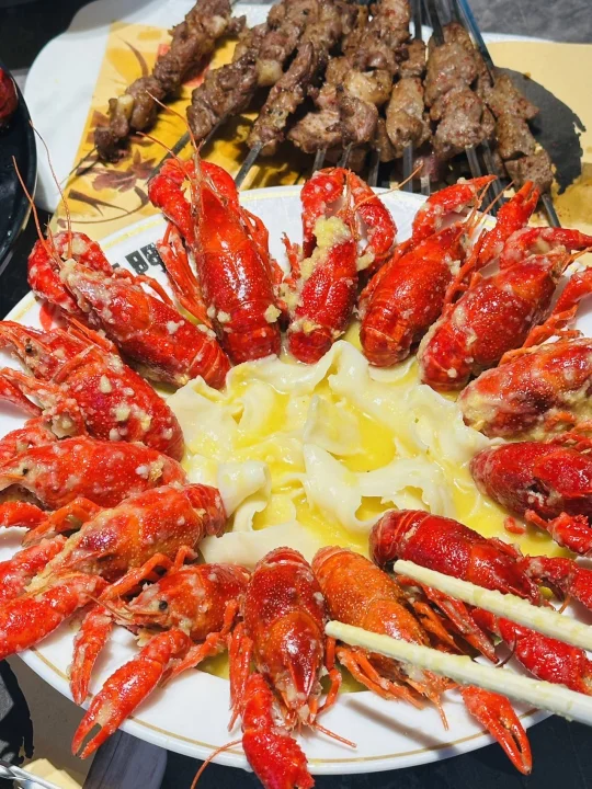 在青岛挖到超绝龙虾店🍤 聚会直接锁死这家
