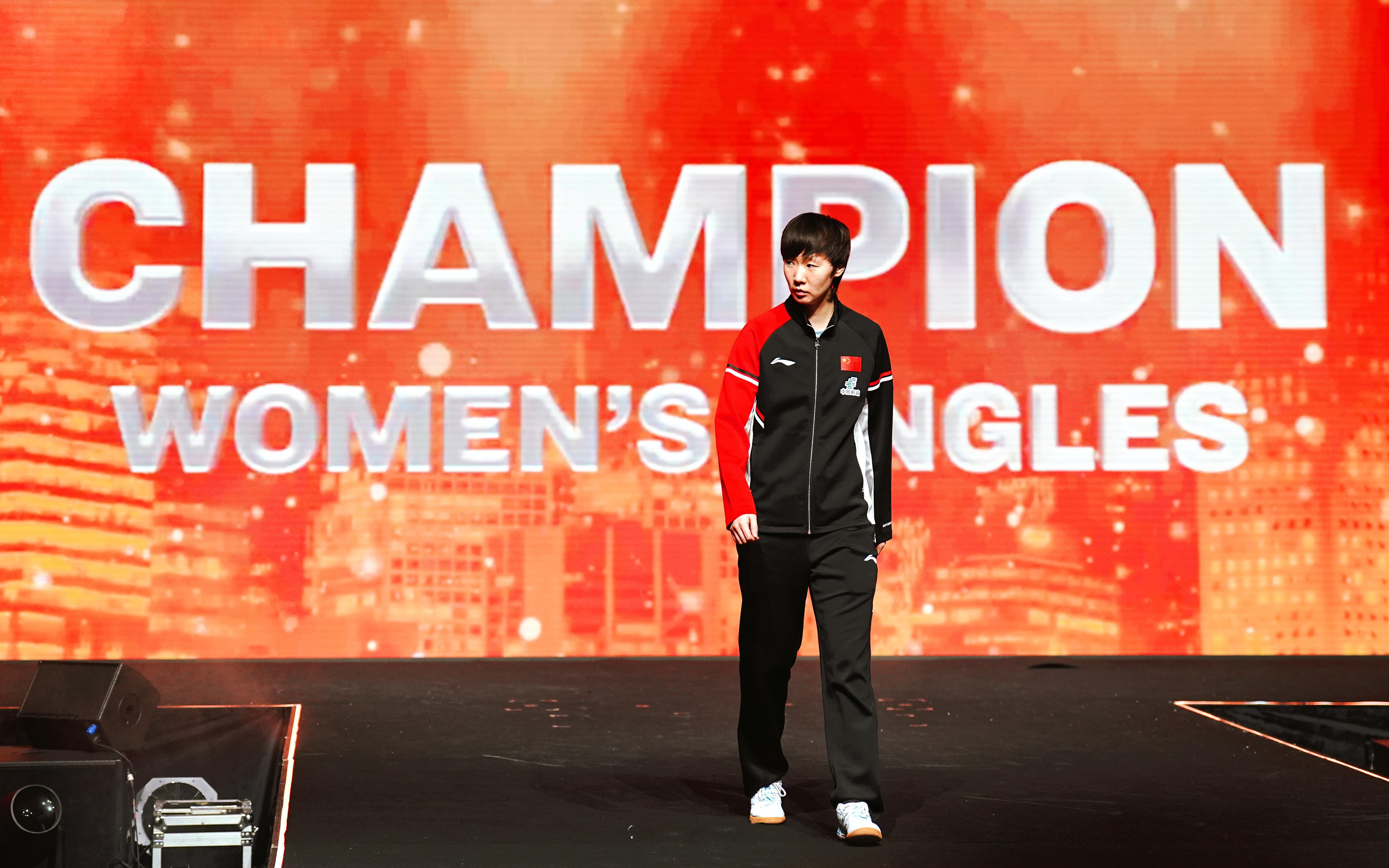 记得这天这刻一再鼓舞。｜Hong Kong. 