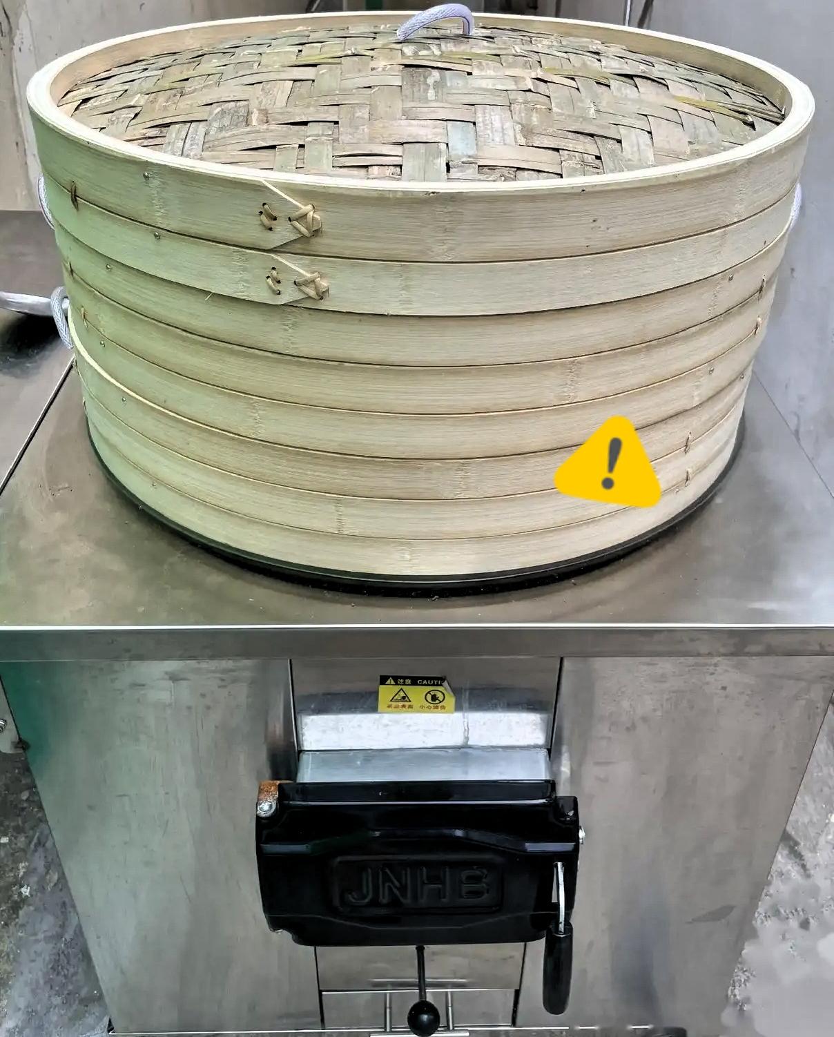 月入不足三千退休金，59岁大姐把极简日子过得有滋有味，看法却引来不少争议。

为
