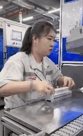 质检这事儿真不能马虎，一家工厂就因为图快省事儿，差点砸了招牌。产品瑕疵多，客户退