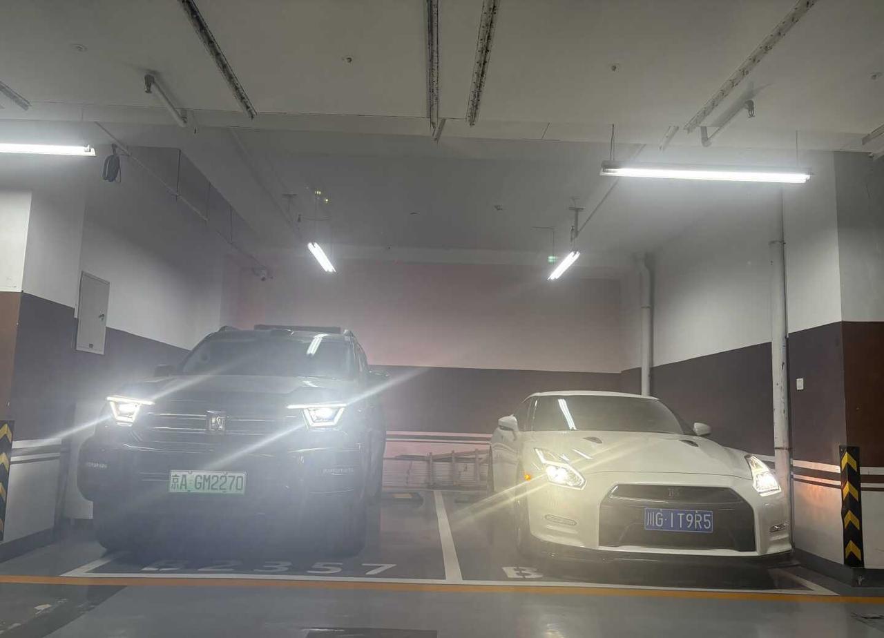老旧燃油车的归宿只能是这了…
难得休息来给小piaji点个火
在新能源的冲击下大