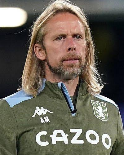 据TA记者John Townley的独家消息，阿斯顿维拉的定位球教练奥斯汀-麦克