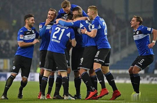 005 德乙 柏林赫塔vs不伦瑞克 方向；主胜比分：1-0 2-0 3-0进球数