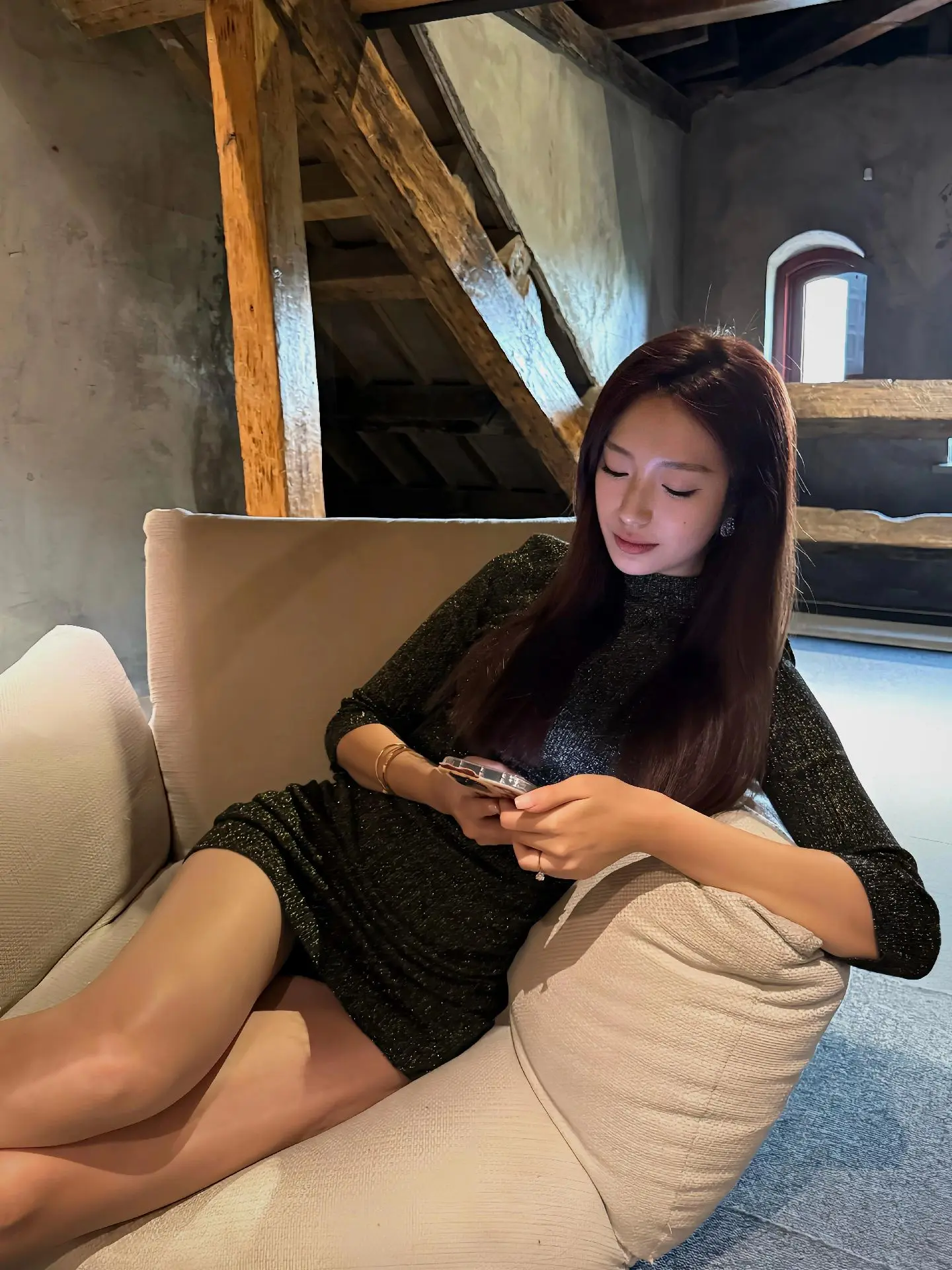 故事人人有，只是各不同。在咖啡一样苦的日子里，要学会自己给自己放糖。生...
