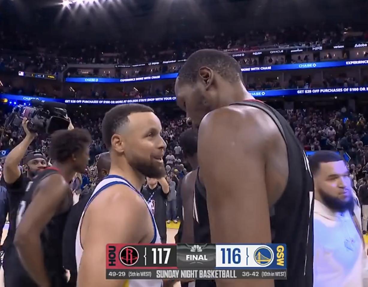 申宝绝杀火箭惊险117:116拿下勇士六连胜。🔥
库里就是库里勇士打火箭从来不