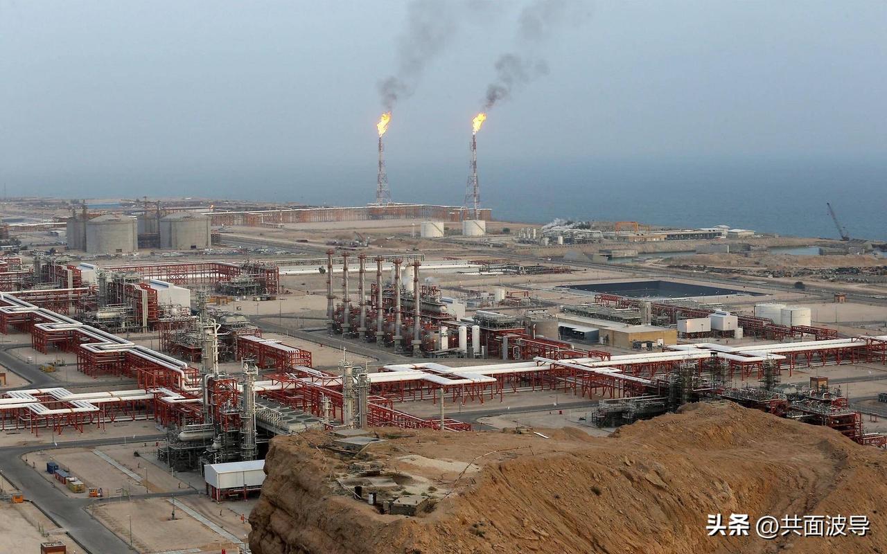 美国为何要对伊朗动手，明摆着的事情，可是还是有很多人觉得，美国是在帮助伊朗人民，