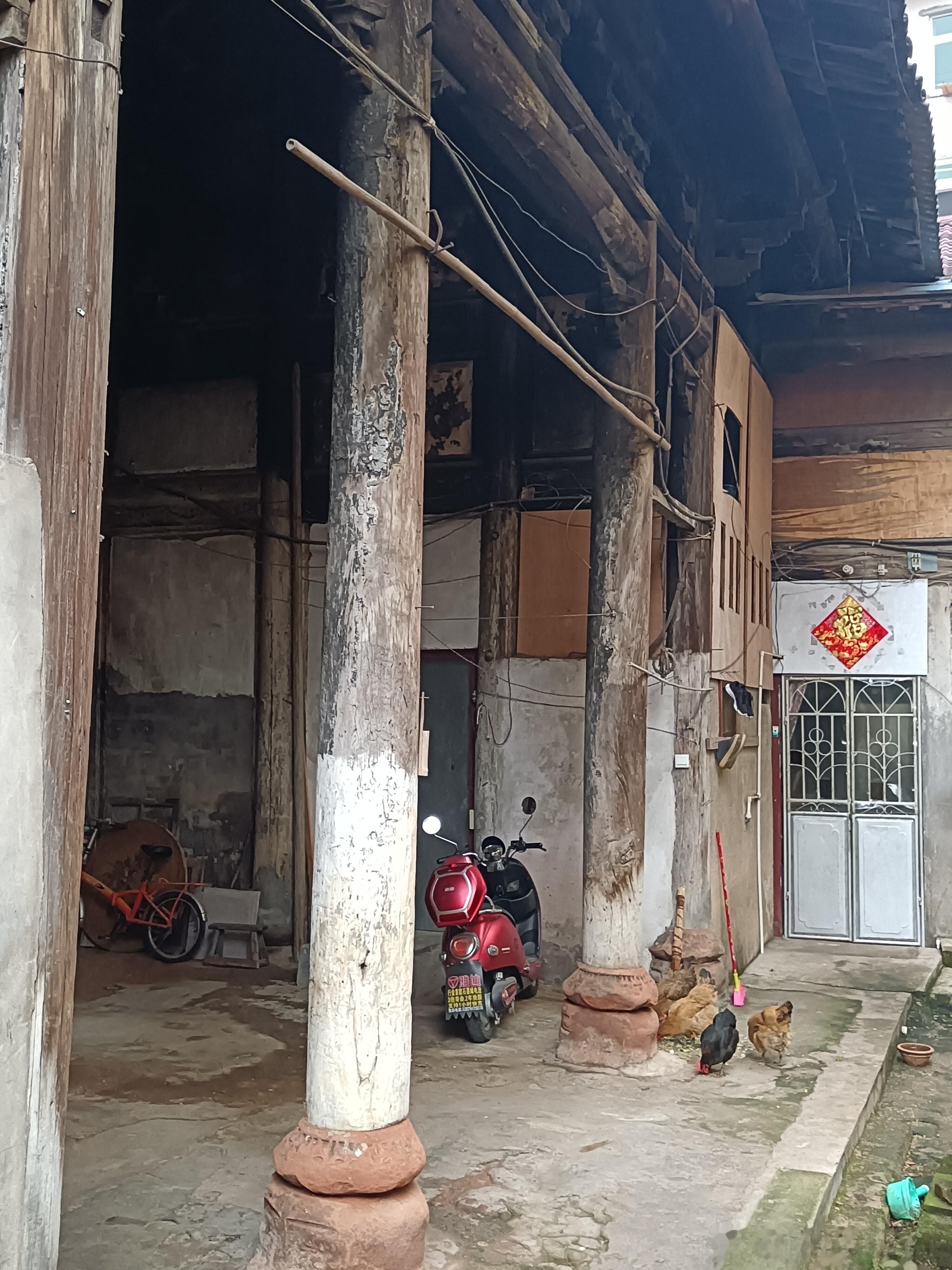 南丰古城，路边捡到的明代官厅 ​​​