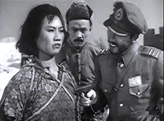 1950年冬，杀害刘胡兰的凶手张全宝化名潜藏在山西运城。一次，他乔装观看歌剧《刘