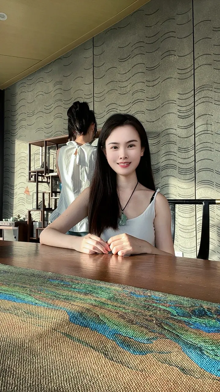 相马失之瘦，相士失之贫。