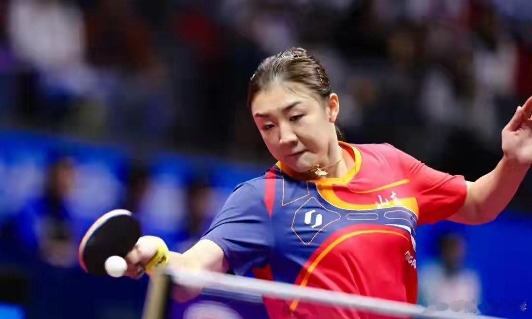 陈梦4-2逆转蒯曼，强势晋级半决赛。六局比分：5-11、8-11、11-8、14