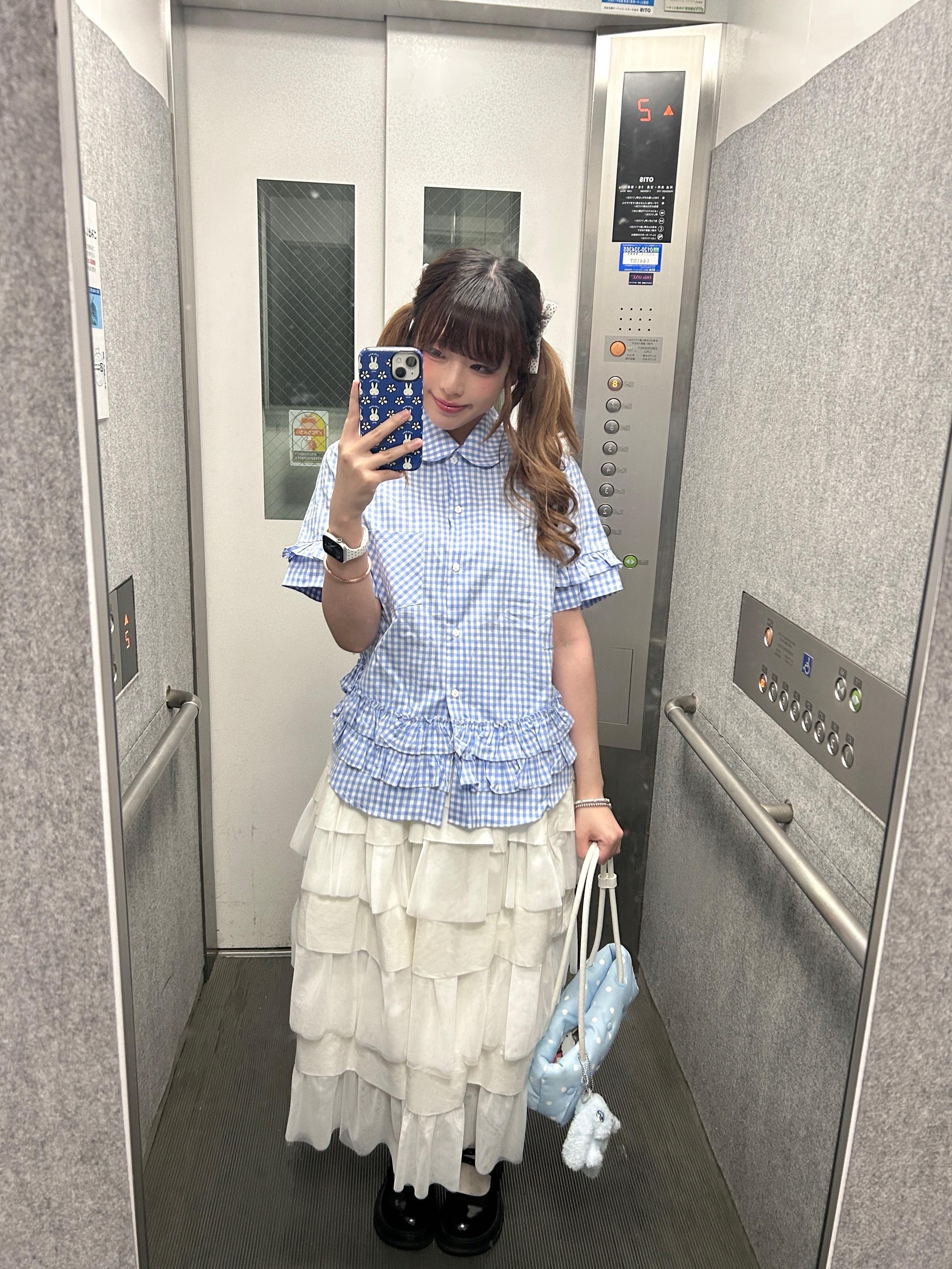 蛋糕裙萌(＞人＜;)