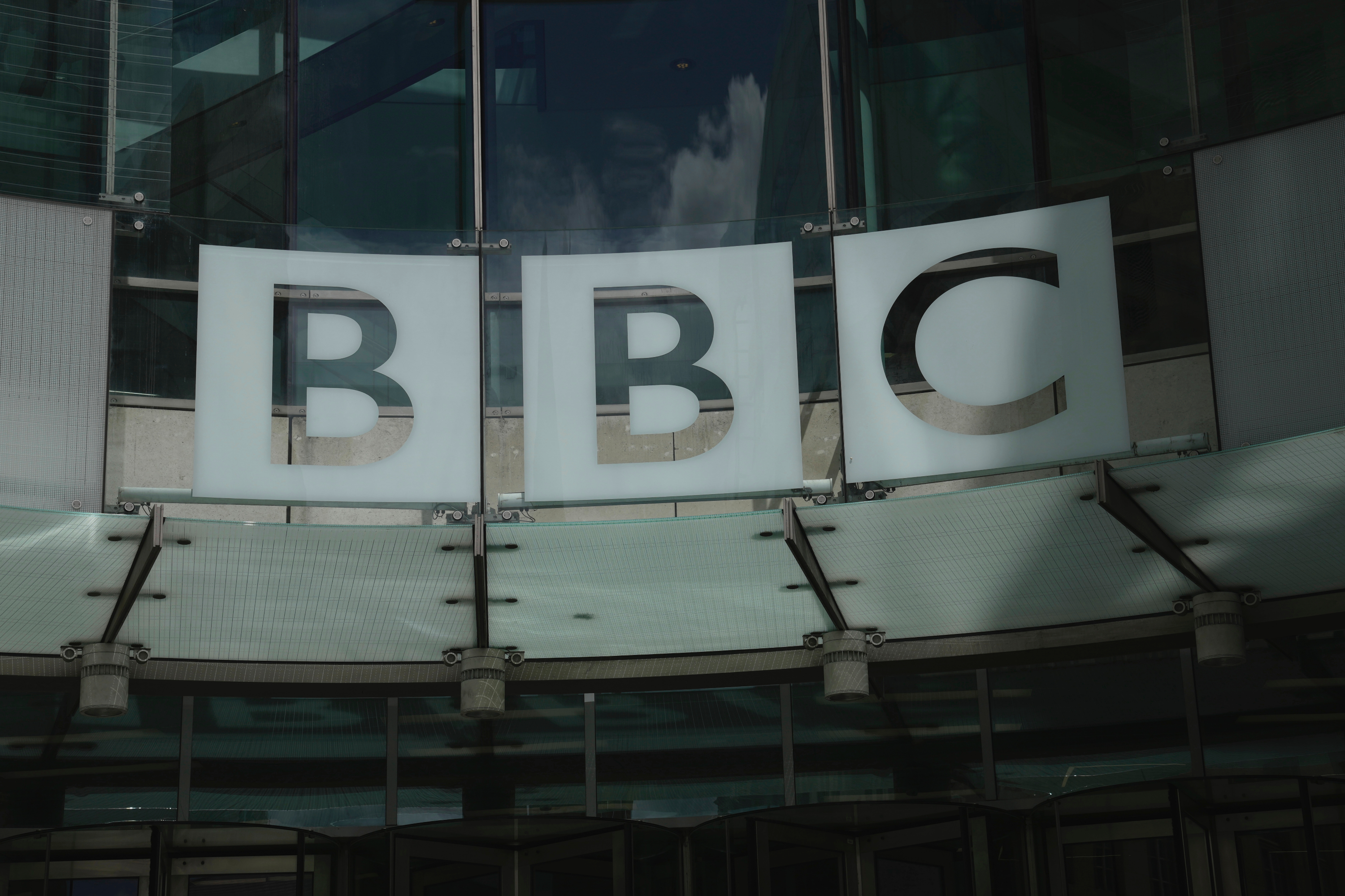 #BBC为纪录片中严重错误道歉#【BBC为纪录片中“严重错误”道歉】#BBC道歉