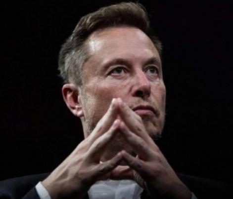 马斯克要搞事吗？他要把550公里的万颗星链卫星，降低到480公里，这个位置和我们