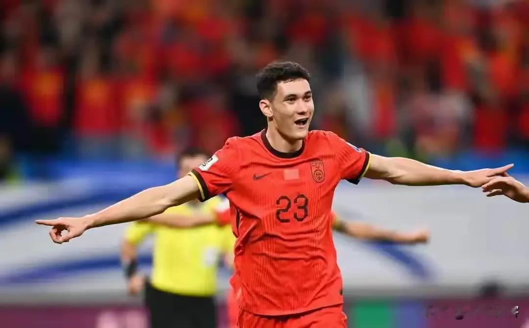 熊猫杯上赢韩国队一场，U22和拜合拉木就又被捧上天了，请问我们的媒体中国足球真的