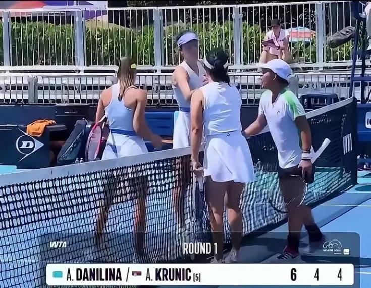 WTA1000迈阿密站女双首轮，中国组合徐一璠/蒋欣玗对阵赛事5号种子达尼丽娜/
