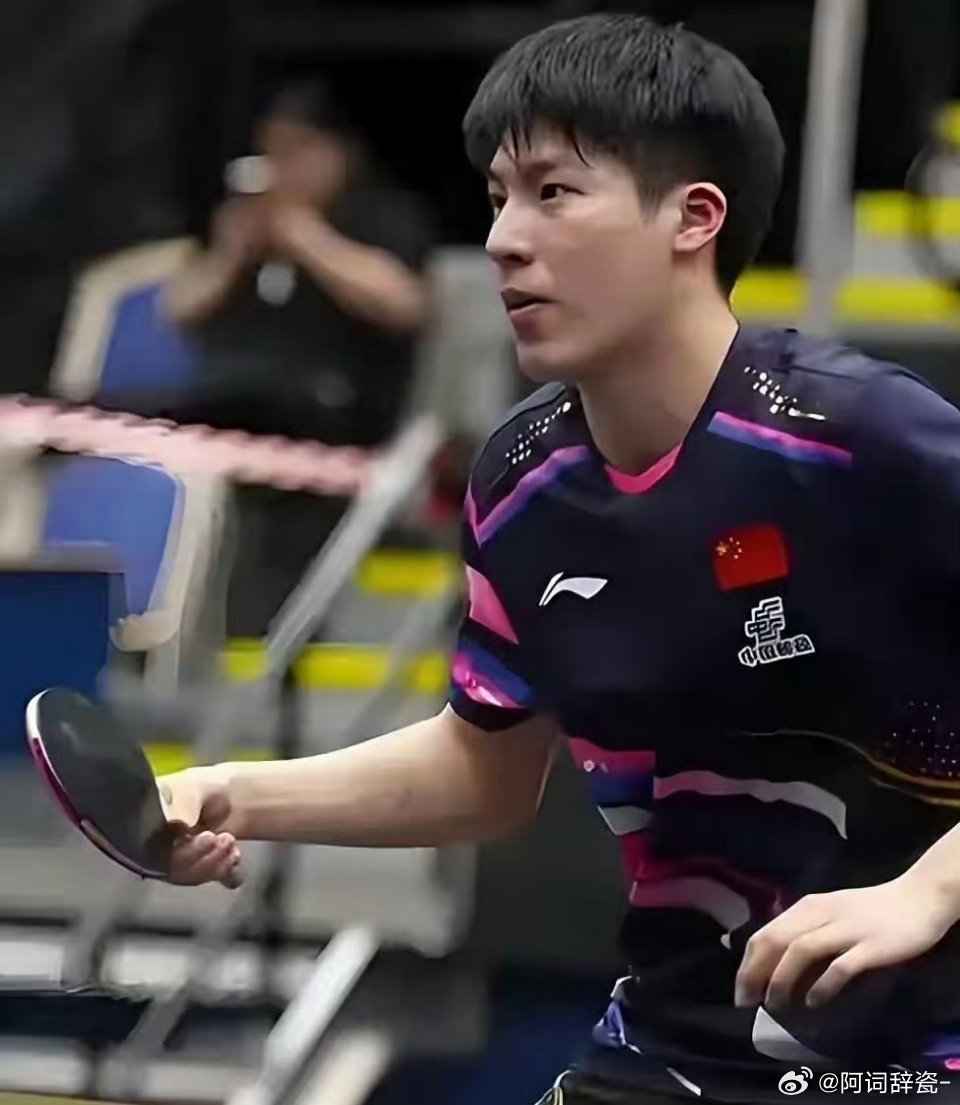 打疯了！国乒18岁新星温瑞博连赢4场，淘汰前世界第一，激战松岛美和 