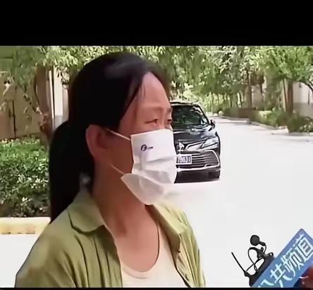 这是全网最能作的媳妇。
公公的棺材停在堂屋里，儿媳坐在娘家开口要一万七千块钱，不