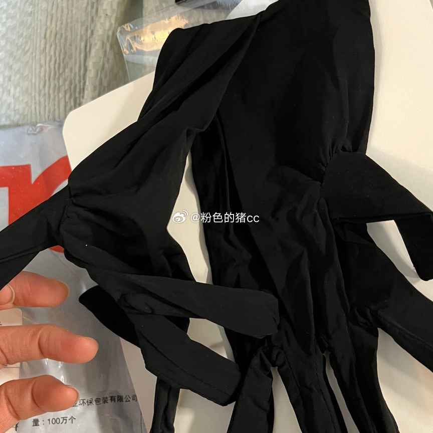 看来这位买家确实很喜欢我家手丝啊，把别家货不对版的退给我了，把质量好的留下了[d