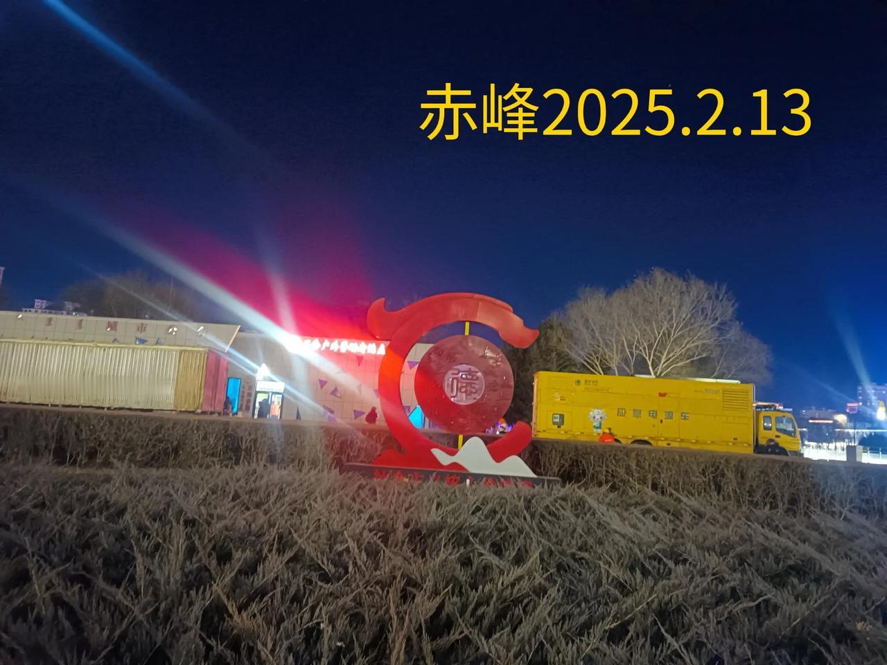 分享一张你随手拍下的街景路边随拍，家乡街景。