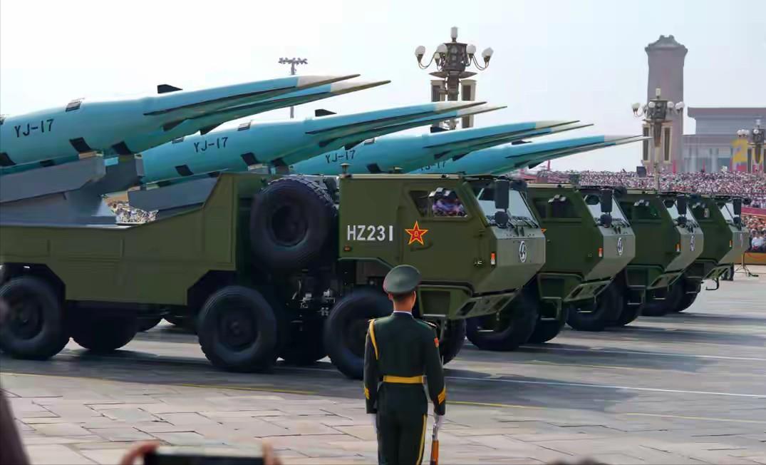 看了北京大阅兵后，日本向中方作出解释和承诺，已决心不再重蹈历史覆辙。果然还是亮剑