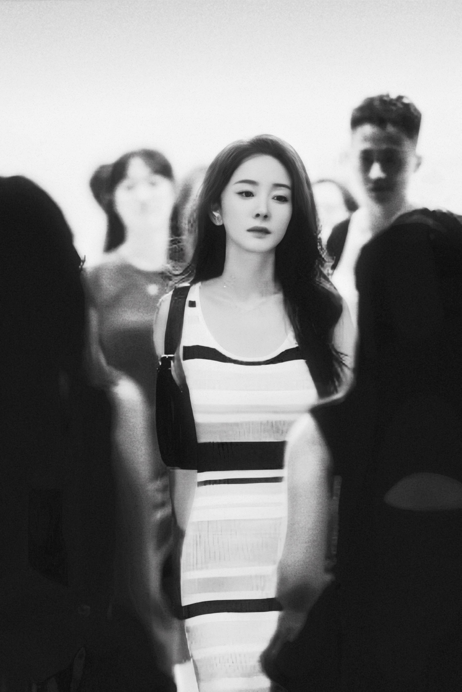 惊蛰无声 震耳欲聋张艺谋拍的杨幂刘诗诗