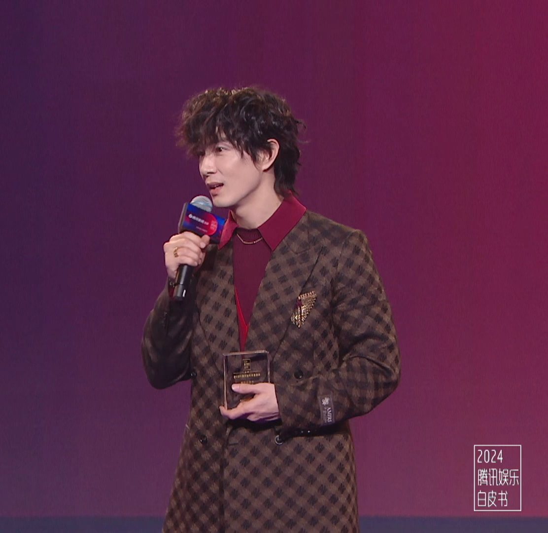 李承铉要把最佳CP颁给戚薇 腾讯盛典你怎么这么会颁奖啊！不得不说最佳CP奖简直是