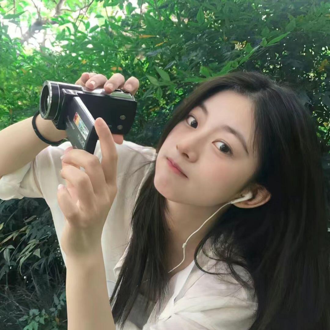 WeChat ｜氛围感女生头像 