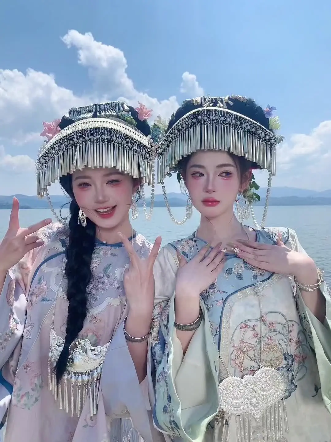 诡秘！去大理我们也这么拍！当一天彝族姐妹花