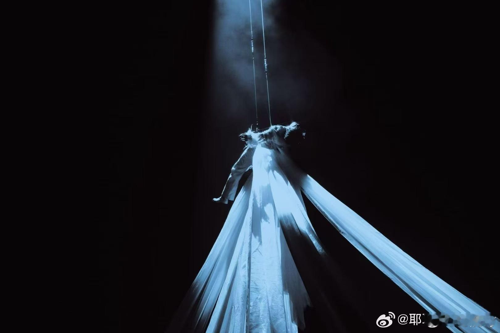 张新成演唱会唱功 太喜欢他的演唱质感了！低音温柔醇厚，高音通透有力量，强弱情绪把
