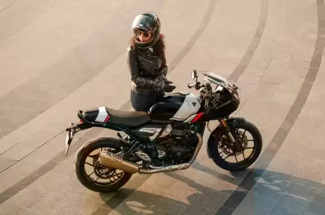 车市热门[超话] 凯旋摩托在印度市场正式发布 Triumph Thruxton 