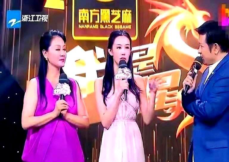 王姬儿女中戏毕业十年，拍戏收入不如工人。
这是给谁听的打脸声？
传统名利场对他们