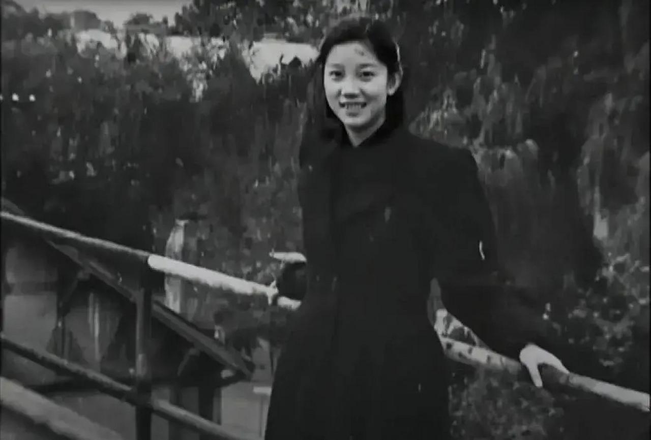 她是毛主席大女儿，2022 年，享年 92 岁。临终前，她留下一句催人泪下的遗言