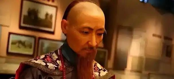 骆秉章一纸奏折,把樊燮参倒了,可这奏折是左宗棠代笔的。

樊燮咸丰四年起当湖南永