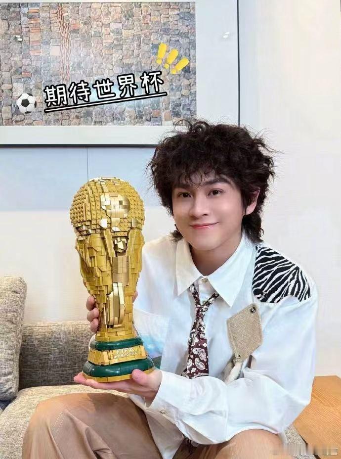 武艺送走五一呜呜五一就这样拜拜咯，还好有萌萌武艺治愈收尾，期待和武艺频繁见面武艺