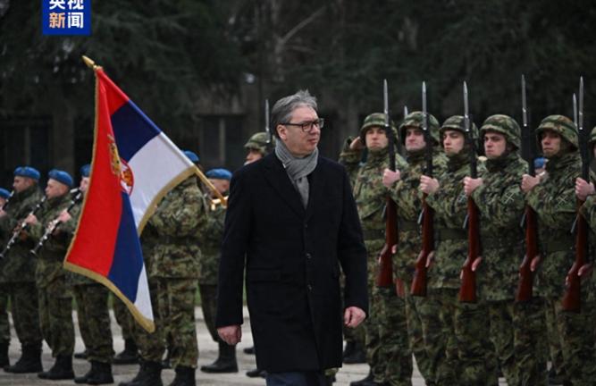 塞尔维亚这是铁了心要摆脱对进口武器的依赖！12月27日，塞尔维亚总统武契奇宣布，