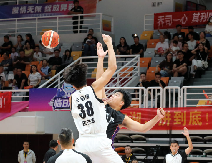 反超再反超！高潮再高潮！58：49！星桥街道强势挺进“临BA”决赛