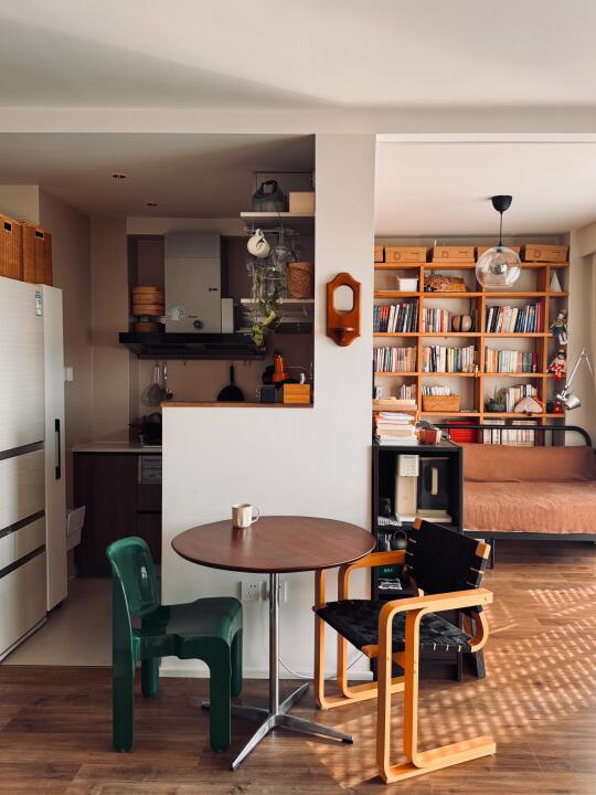 一个人住的56㎡，肚子朝左 脑子向右