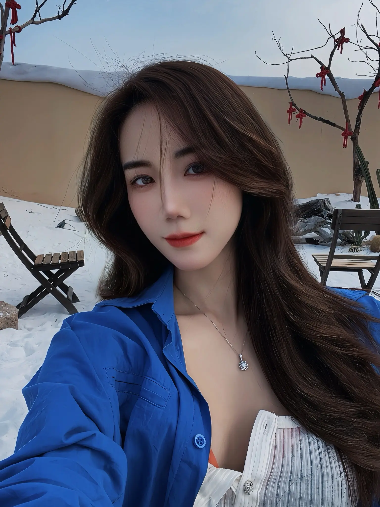 这世上没有一个男人靠近你是为了来爱你。