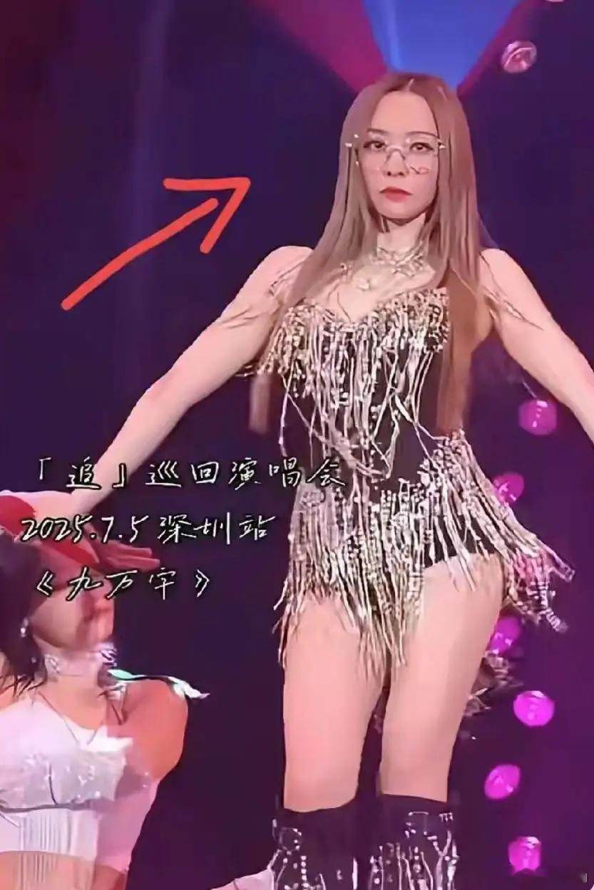 张靓颖这次尝试，虽然有点小意外，但她的实力可是摆在那里的！她可不是什么刚出道的新