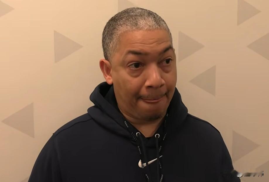 鲈鱼很懂！泰伦卢谈伦纳德：

“现在伦纳德是我们的依靠。”

“把球给他。”
