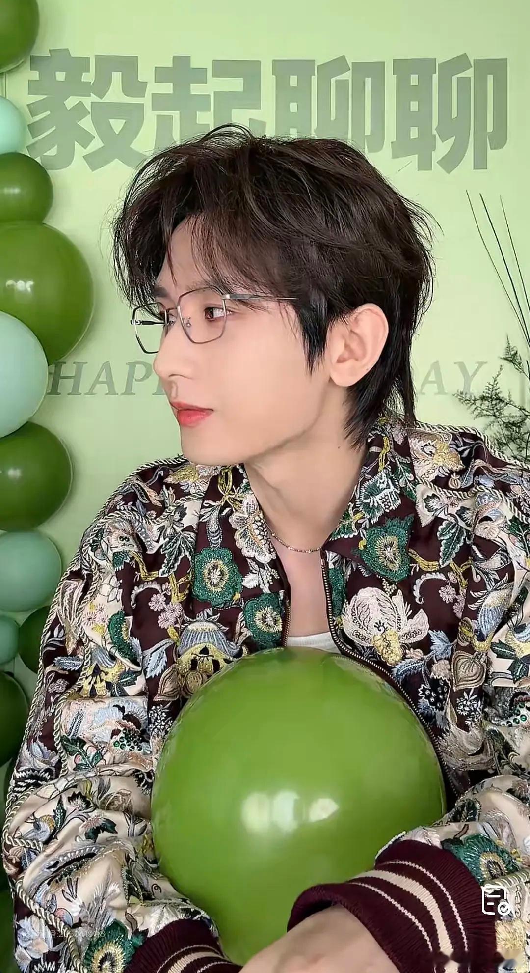 ee怎么和🦔越来越像了 