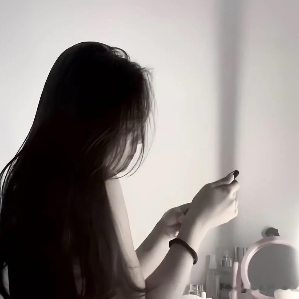 女人不要轻易的去试探男人，你会后悔的

女人 说：那天也不知道我哪根筋搭错了，突