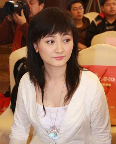 被低估的情景喜剧女神！虞梦，演技灵气十足却低调通透
 
虞梦，1974年5月20