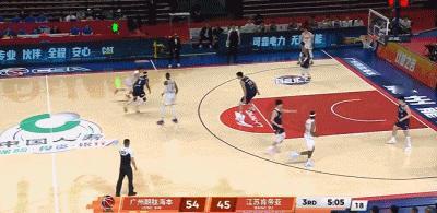 正负值+30！威金顿24中11轰下全场最高37分外加8板6助 罚球13中13cb