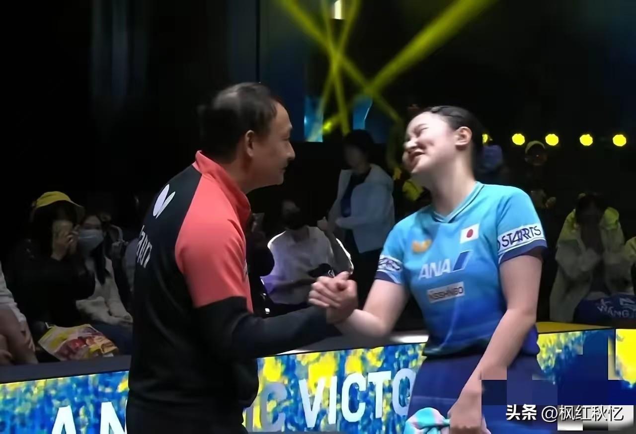 笑死我了！当张本智和在瑞典大满贯决赛落后小勒布伦，不少球迷注意到，在张本美和女单