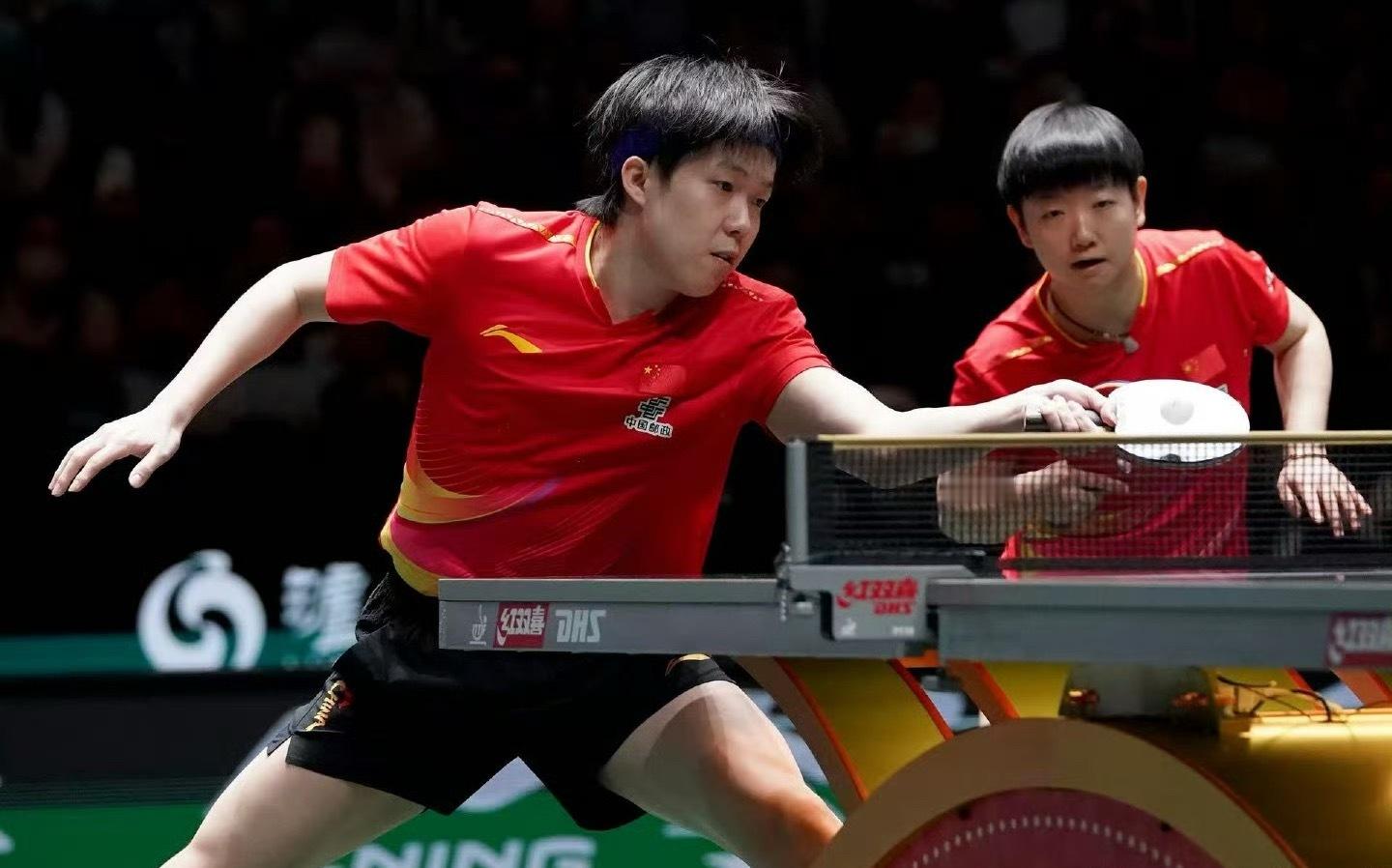 王楚钦孙颖莎参与国乒教练评审投票据中国新闻社报道，此次国乒教练竞聘打破了国乒传统