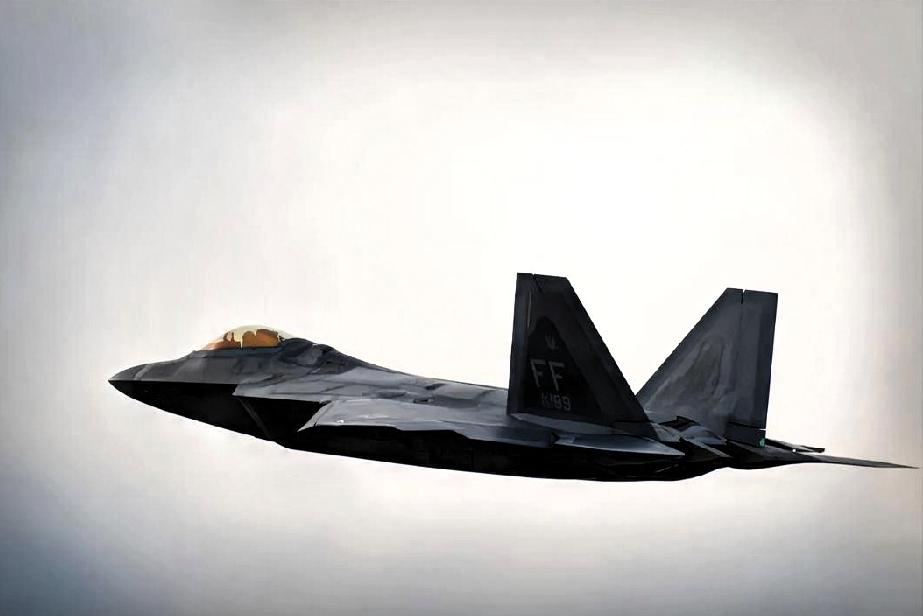 若论制空权争夺的“空战天花板”，F-22“猛禽”至今仍是标杆——它以全向隐身、超