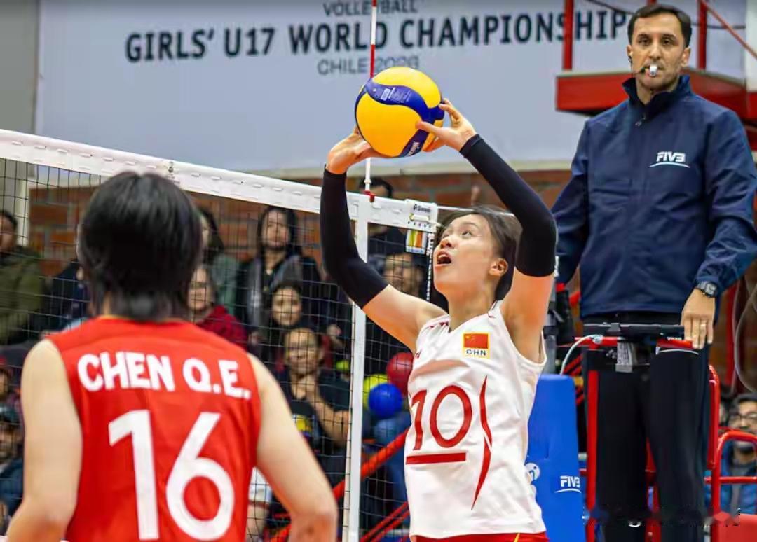 又一个3:0；世锦赛中国U17女排继续高歌猛进，未失一局，今晨战胜委内瑞拉女排，
